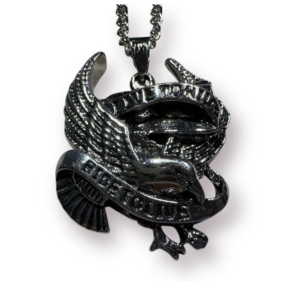 Silver Biker Necklace w/ Pendant "Live to Ride, Ride to Live"‎ BNWT - Picture 5 of 6